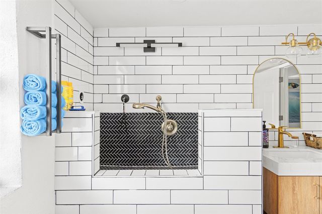 23143 Gulf Drive, Galveston, TX 77554