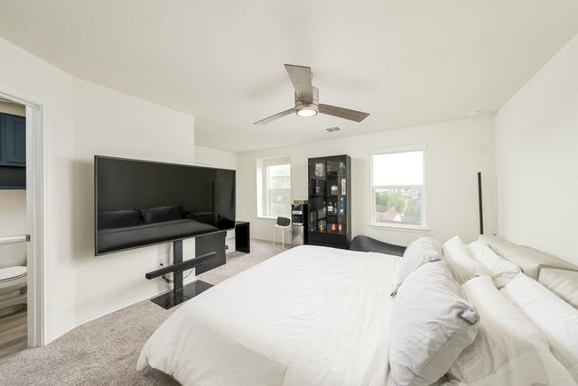 7105 Gray Catbird DR 52, Austin, TX 78744