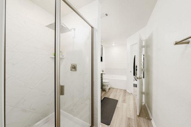 7105 Gray Catbird DR 52, Austin, TX 78744