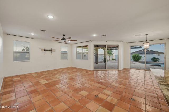 4968 W ELIJAH Lane, San Tan Valley, AZ 85144