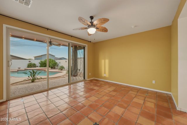 4968 W ELIJAH Lane, San Tan Valley, AZ 85144