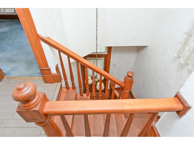 601 S WATER St, Silverton, OR 97381