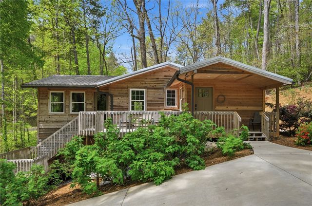 200 Smokey Haze Road, Pickens, SC 29671