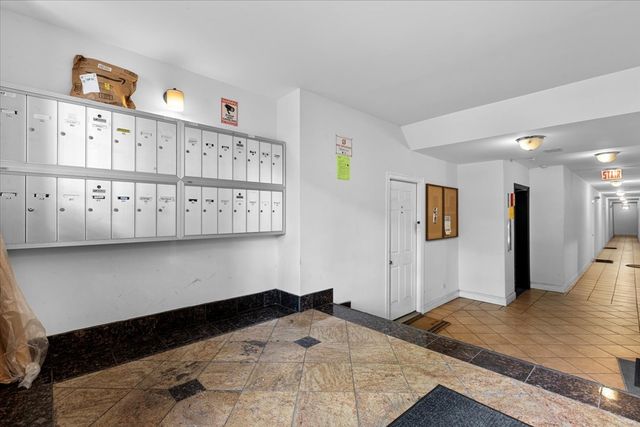 6812 N Wayne Avenue 1G, Chicago, IL 60626