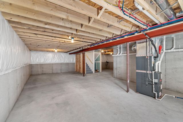 3853 Angel Oak Lane, Valparaiso, IN 46385