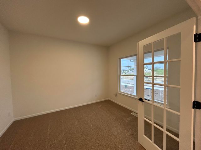 3853 Angel Oak Lane, Valparaiso, IN 46385