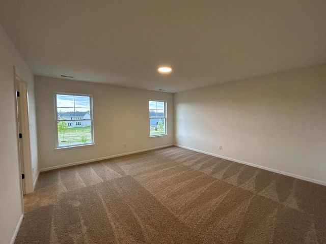 3853 Angel Oak Lane, Valparaiso, IN 46385