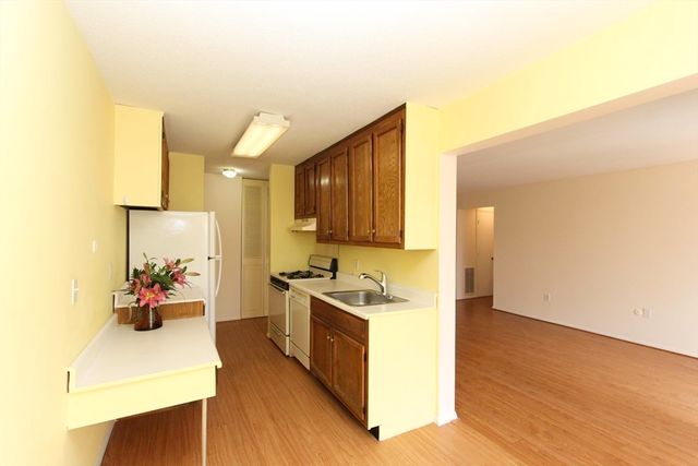 4 Shrewsbury G, Shrewsbury, MA 01545