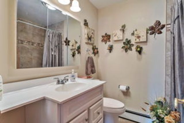 8001 Rutherford Avenue, Burbank, IL 60459