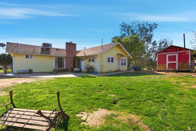 37801 Rd 200, Woodlake, CA 93286