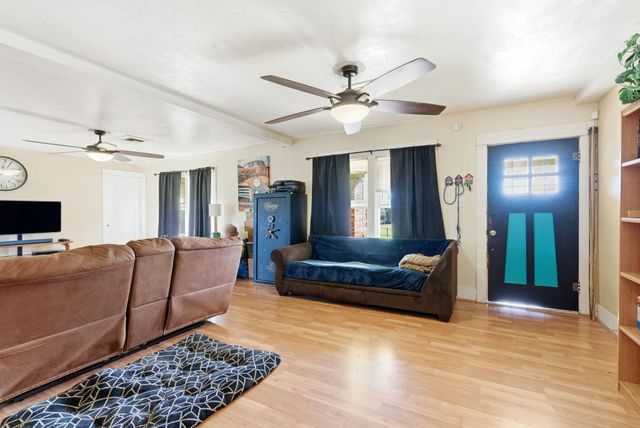 37801 Rd 200, Woodlake, CA 93286