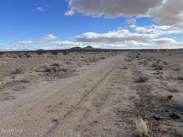 9982 Grant Avenue, California City, CA 93505