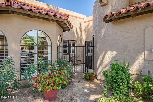 4116 E Paradise Drive, Phoenix, AZ 85028