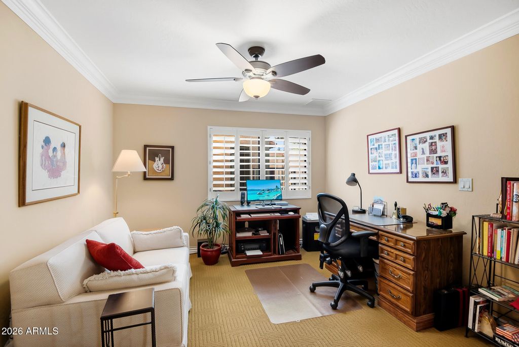 Image 14 of property listing at 4116 E Paradise Drive, Phoenix, AZ 85028