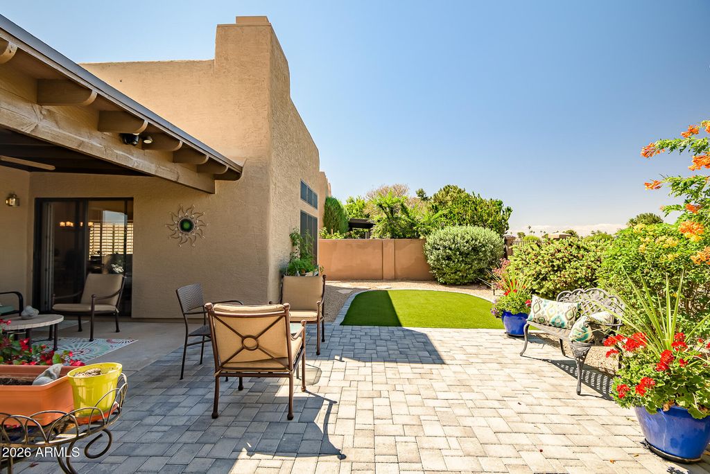 Image 18 of property listing at 4116 E Paradise Drive, Phoenix, AZ 85028