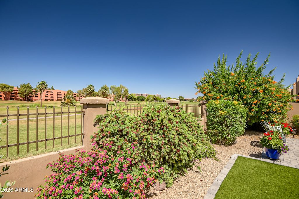 Image 19 of property listing at 4116 E Paradise Drive, Phoenix, AZ 85028