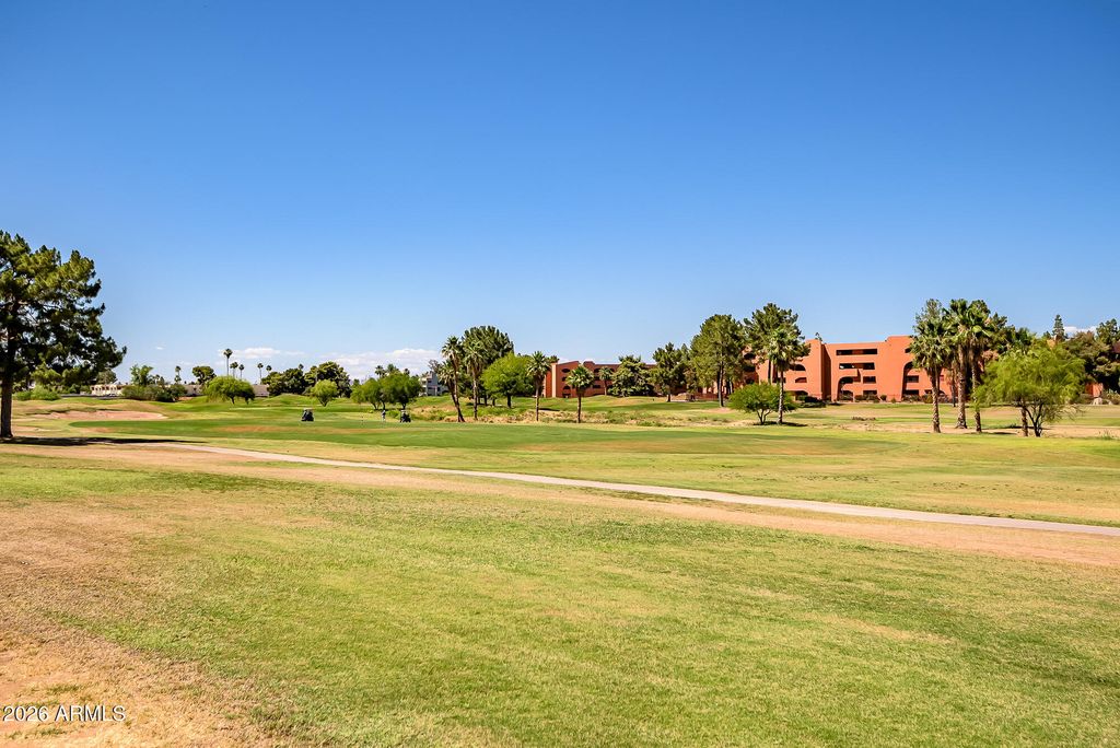 Image 21 of property listing at 4116 E Paradise Drive, Phoenix, AZ 85028