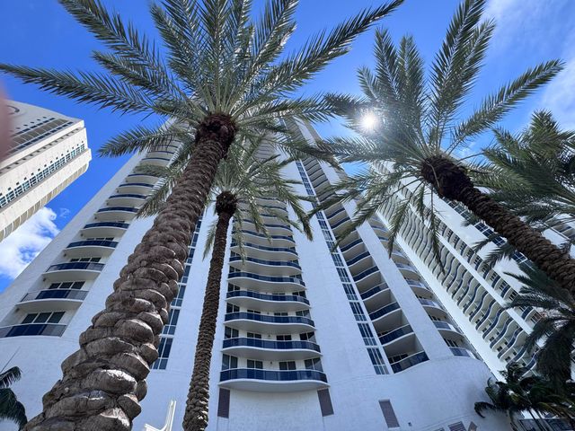 16001 Collins Avenue 4002, Sunny Isles Beach, FL 33160