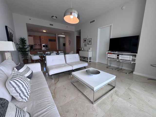 16001 Collins Avenue 4002, Sunny Isles Beach, FL 33160