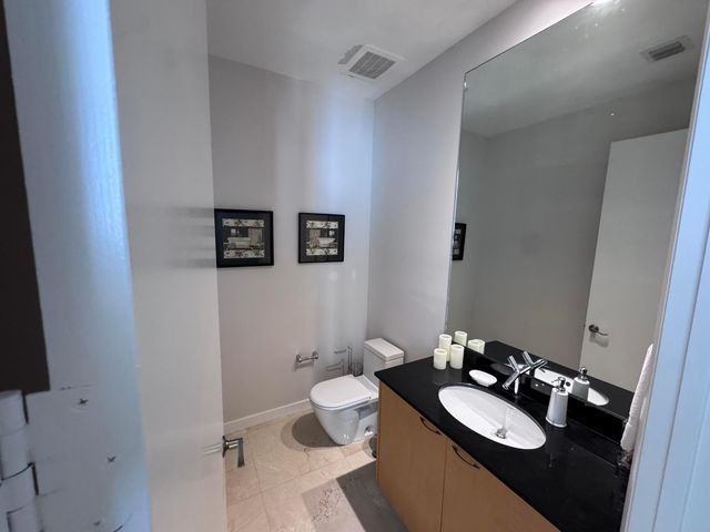 16001 Collins Avenue 4002, Sunny Isles Beach, FL 33160
