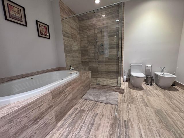 16001 Collins Avenue 4002, Sunny Isles Beach, FL 33160