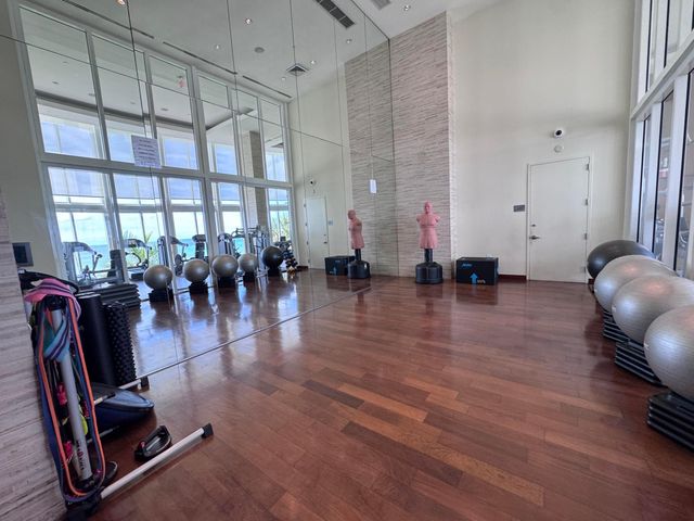 16001 Collins Avenue 4002, Sunny Isles Beach, FL 33160