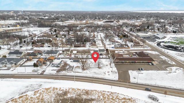 RACINE ROAD, Menasha, WI 54952