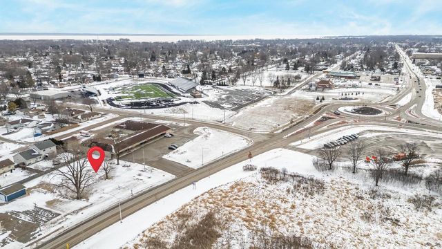 RACINE ROAD, Menasha, WI 54952