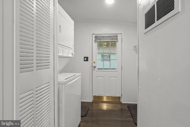 151 ROBIN, West Deptford, NJ 08066