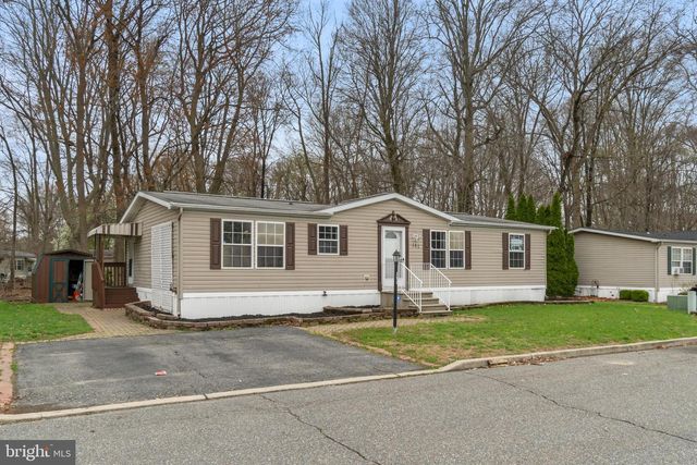 151 ROBIN, West Deptford, NJ 08066