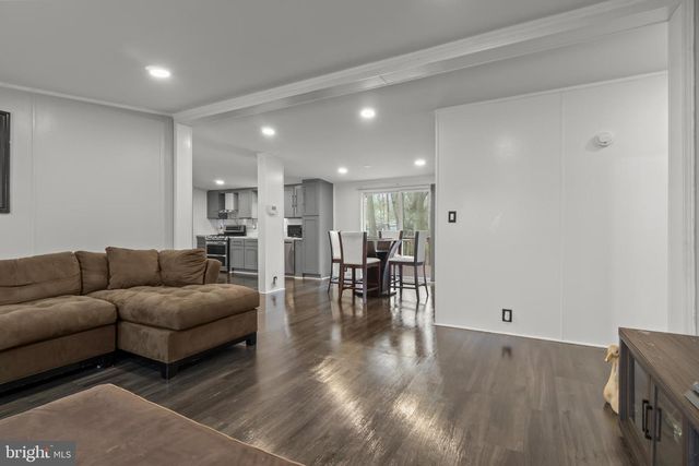 151 ROBIN, West Deptford, NJ 08066