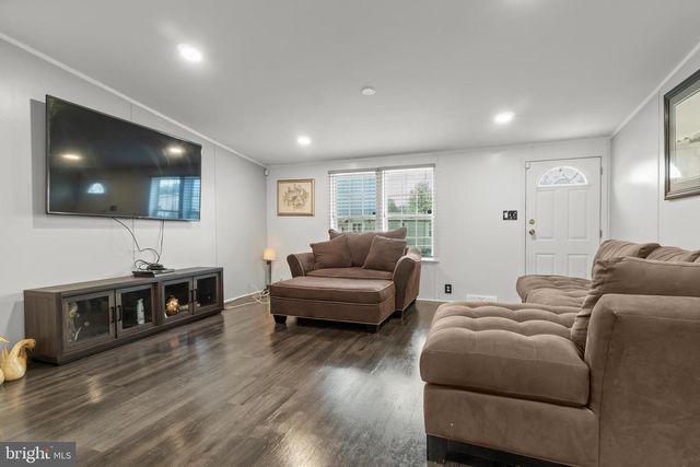 151 ROBIN, West Deptford, NJ 08066