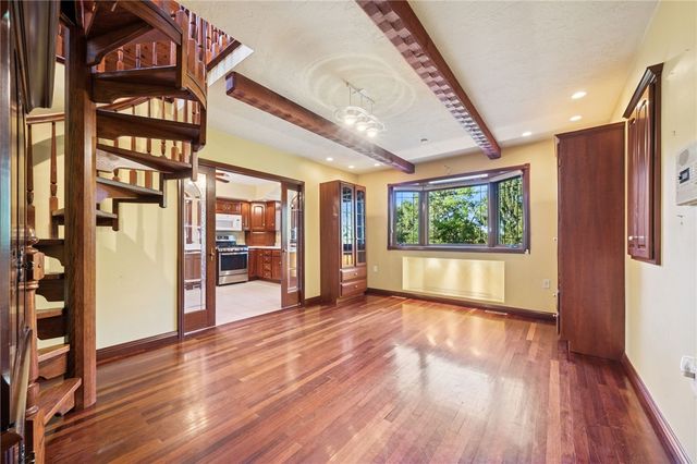 260 Jennie Dr, North Huntingdon, PA 15642