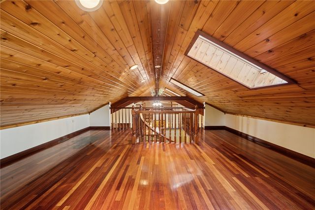 260 Jennie Dr, North Huntingdon, PA 15642