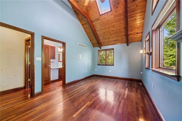 260 Jennie Dr, North Huntingdon, PA 15642