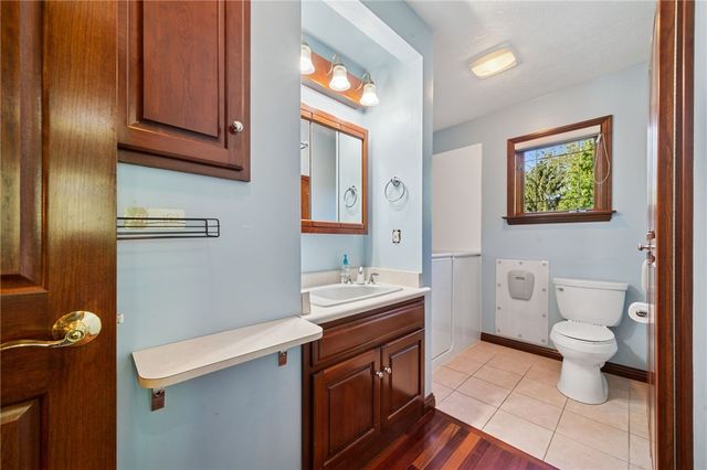 260 Jennie Dr, North Huntingdon, PA 15642