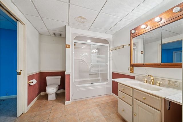 260 Jennie Dr, North Huntingdon, PA 15642