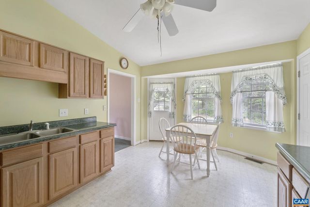 3590 MOUNTAIN HILL RD, Palmyra, VA 22963