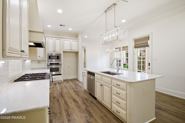 106 Tortola Lane, Youngsville, LA 70592