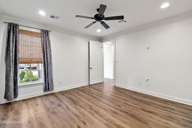 106 Tortola Lane, Youngsville, LA 70592