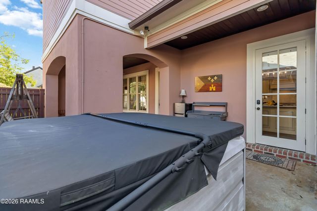 106 Tortola Lane, Youngsville, LA 70592