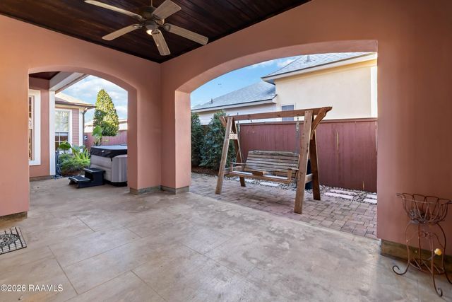 106 Tortola Lane, Youngsville, LA 70592