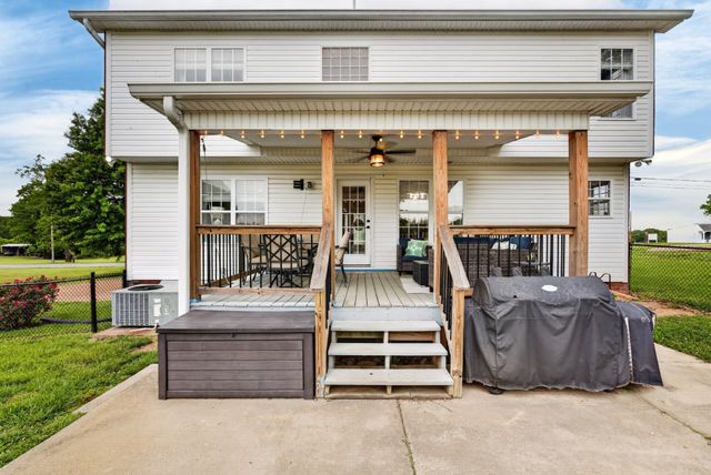 2327 Highway 76, Portland, TN 37148