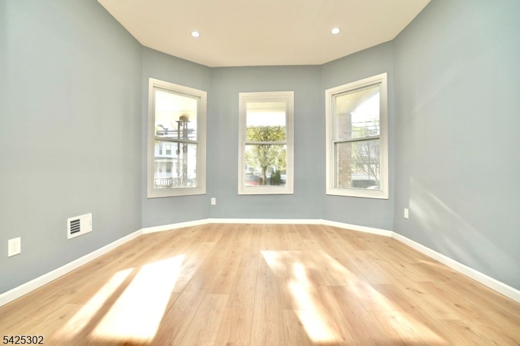678 Highland Ave, Newark City, NJ 07104 — photo 3