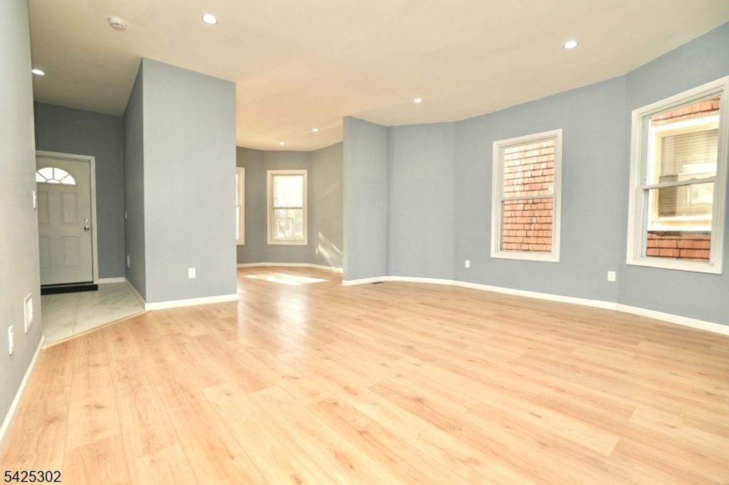 678 Highland Ave, Newark City, NJ 07104 — photo 4
