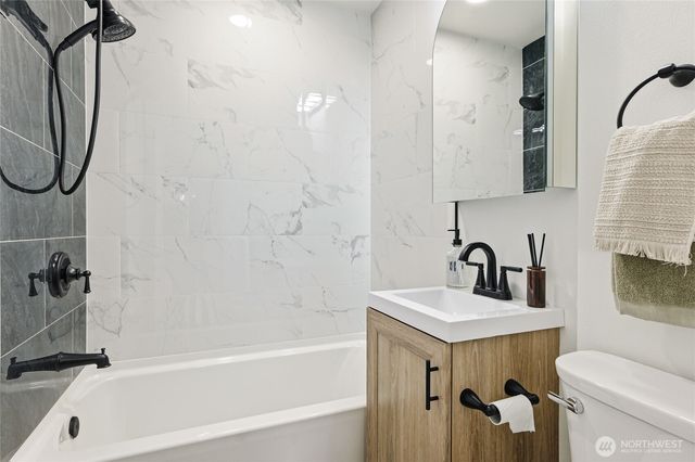 3710 E F Street, Tacoma, WA 98404