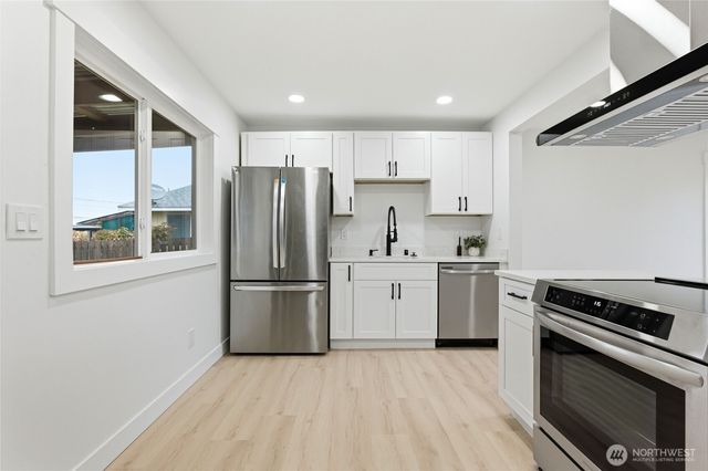 3710 E F Street, Tacoma, WA 98404