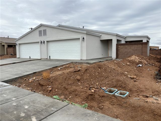 915 Berk Avenue, Kingman, AZ 86409