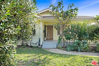 11970 Darlington Avenue, Los Angeles, CA 90049