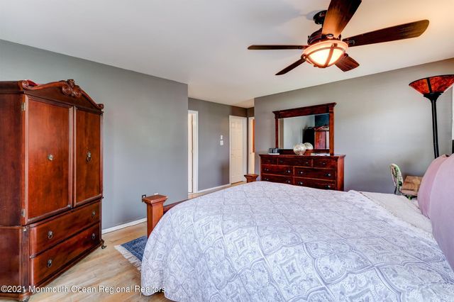 226 Teasdale Place, Morganville, NJ 07751